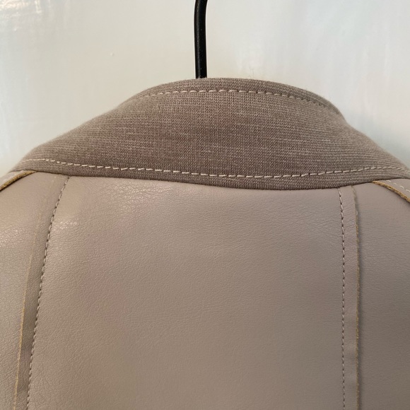 Tahari jacket - Picture 7 of 11